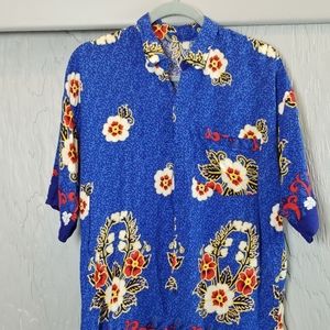 🎊4/$20 // HAWAIIAN STYLE button down shirt